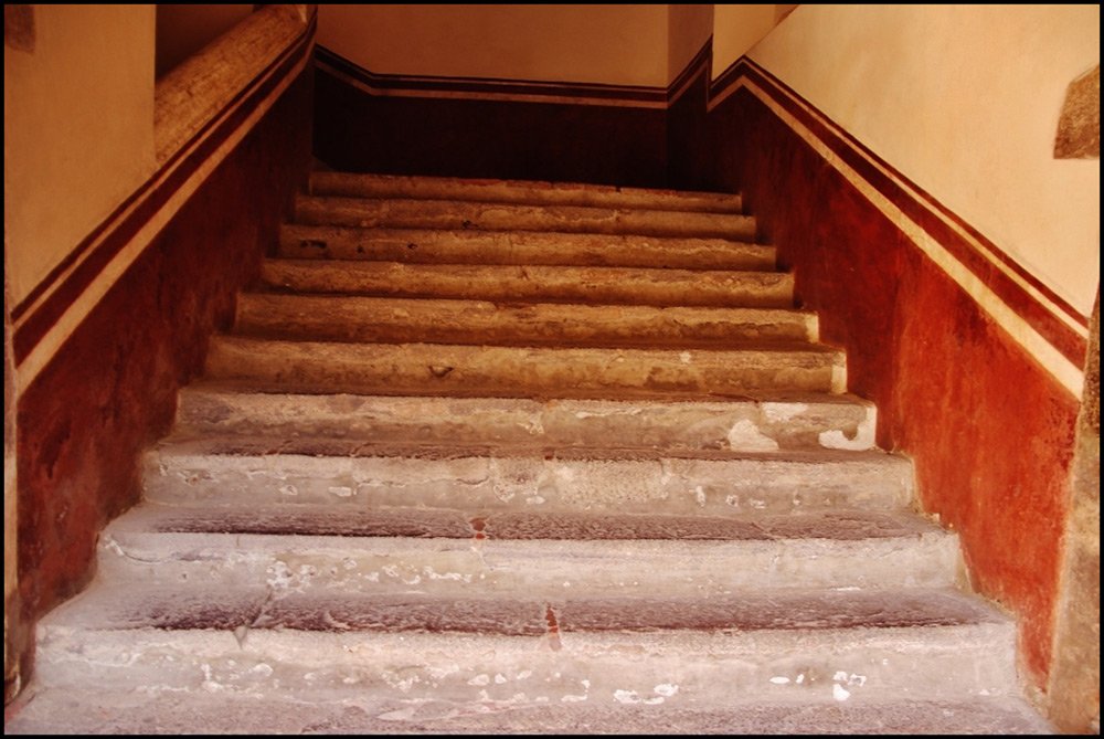 Resumen Historia De Una Escalera Noestudies